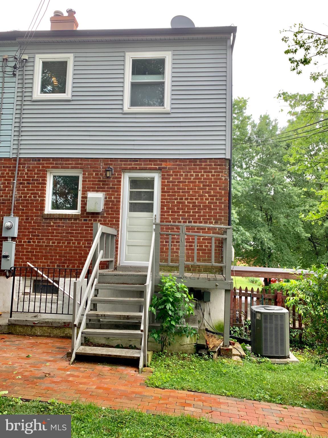 BUCKNELL MANOR - Residential Lease