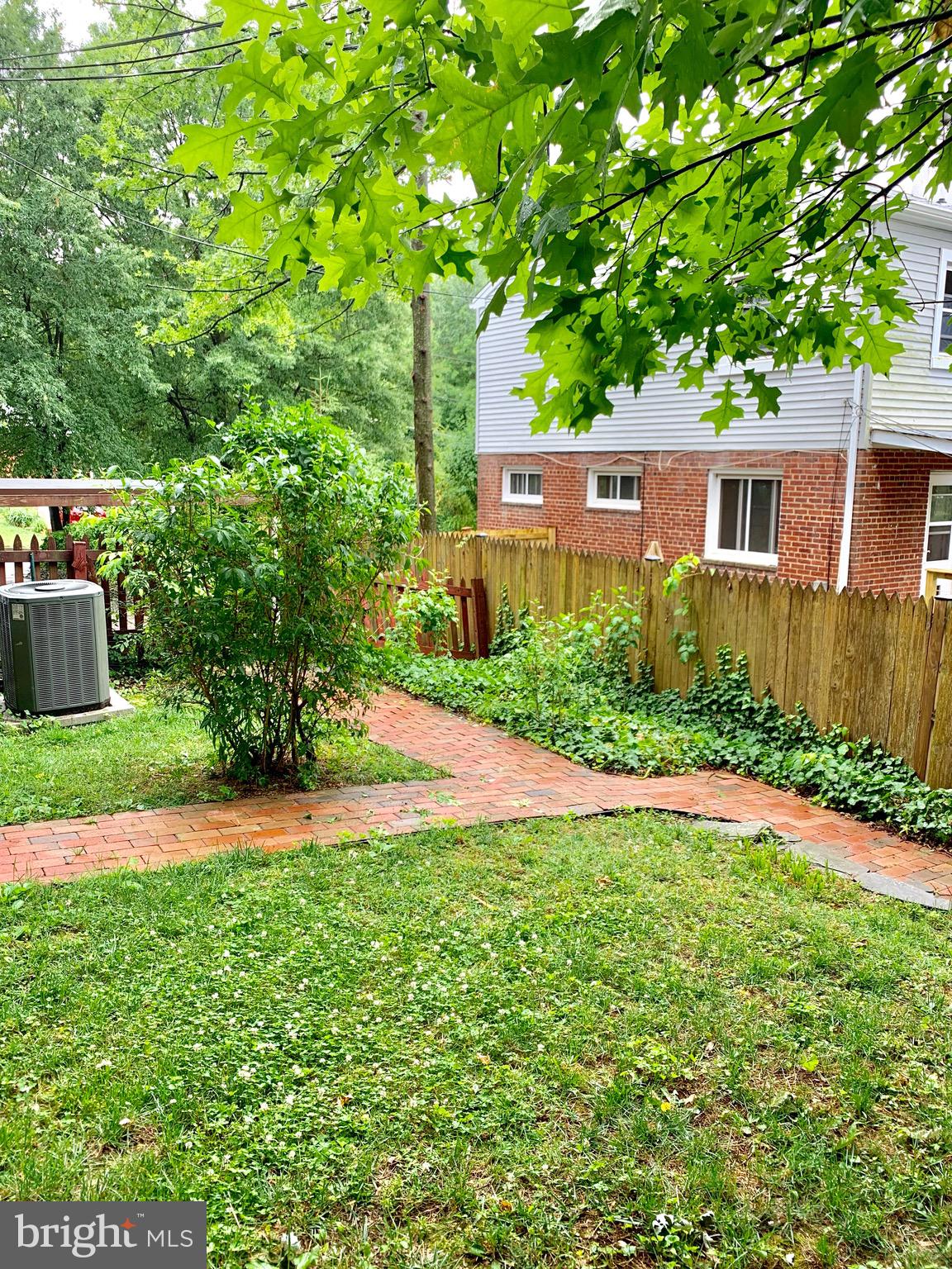 BUCKNELL MANOR - Residential Lease