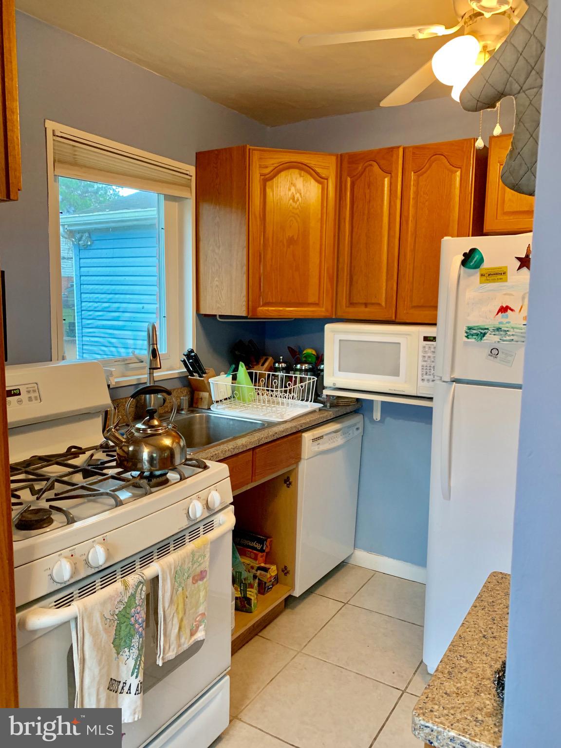 BUCKNELL MANOR - Residential Lease