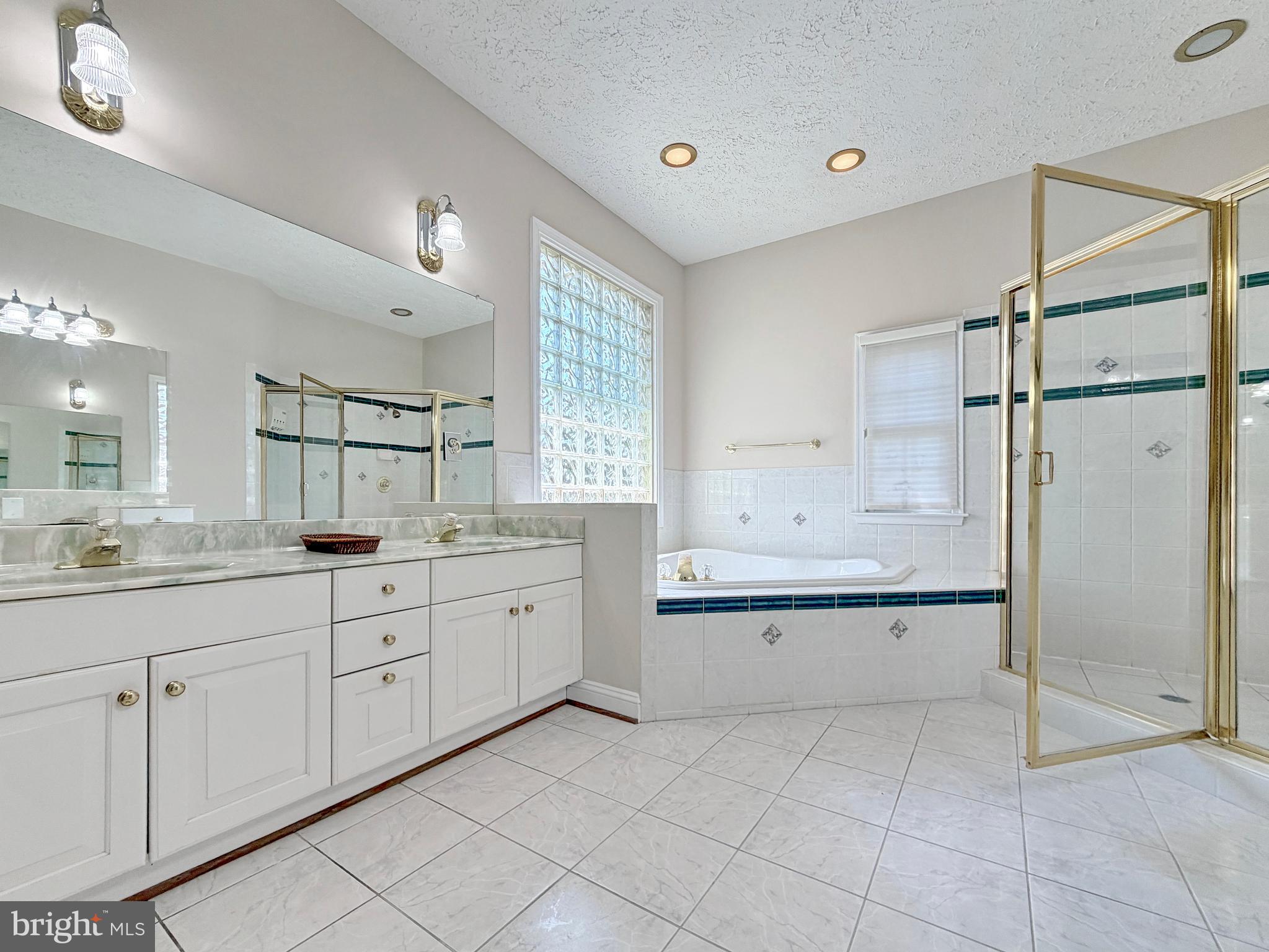 SWAN POINT SUB - Residential