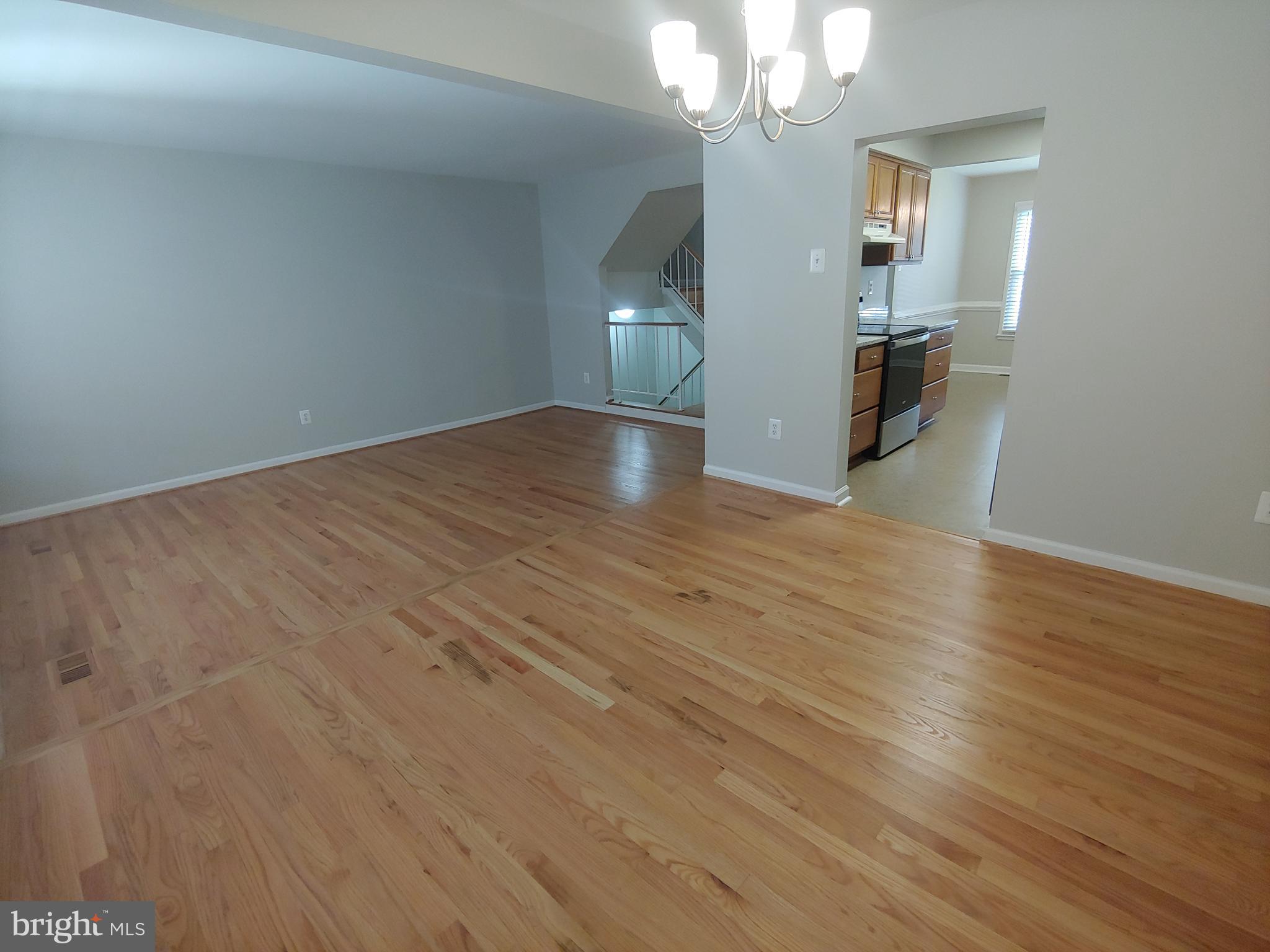 CROFTON COMMONS - Residential Lease