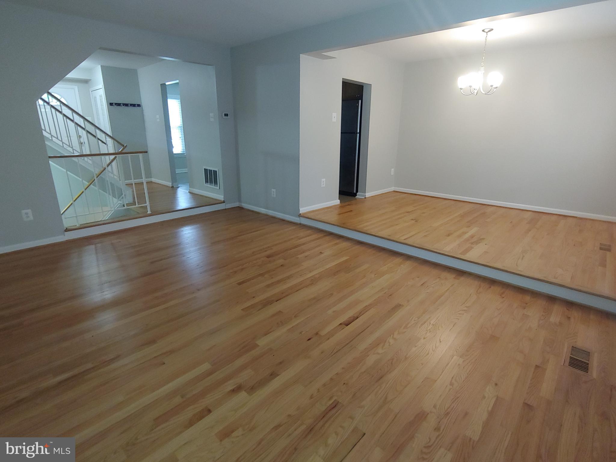 CROFTON COMMONS - Residential Lease