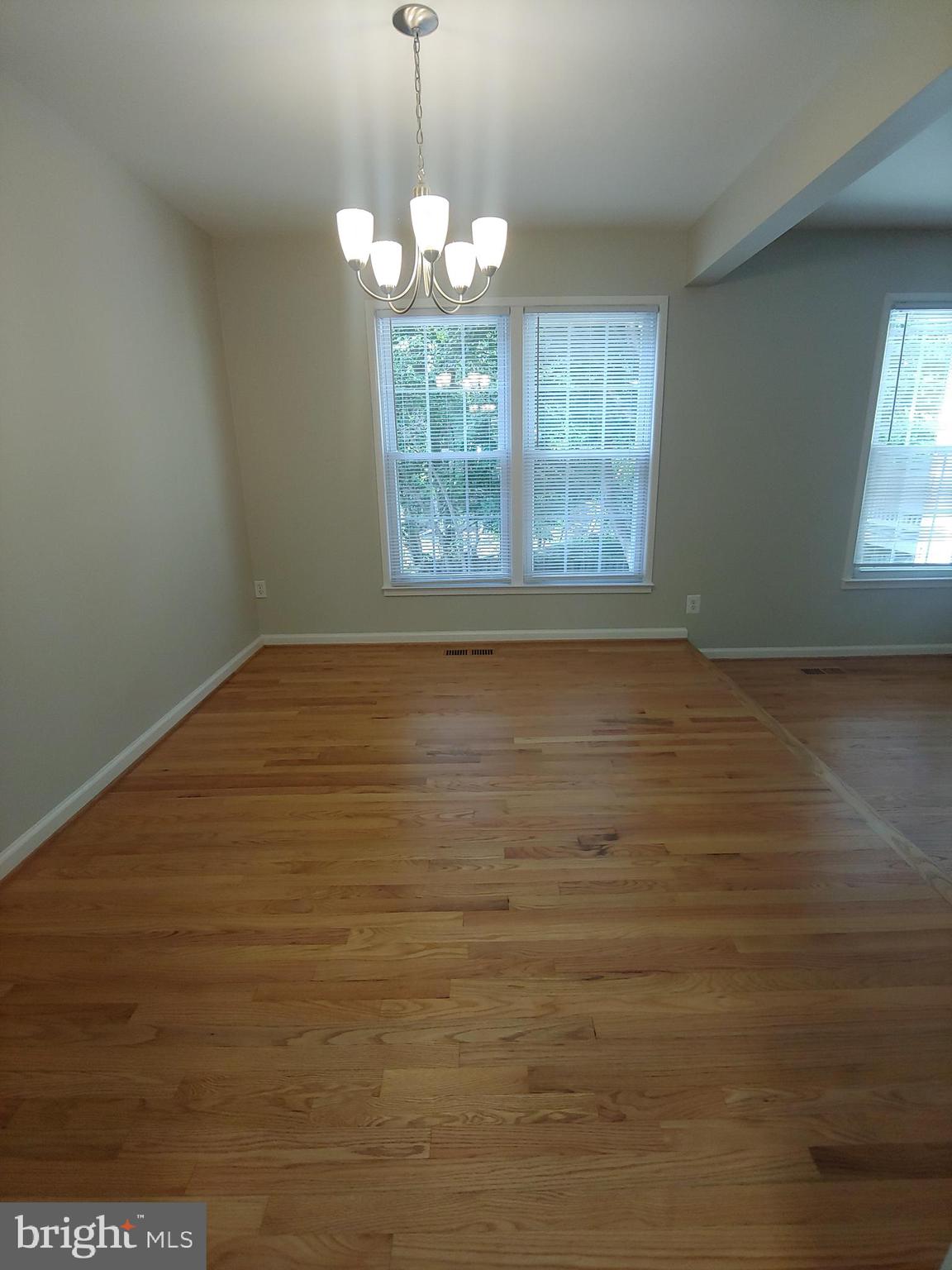 CROFTON COMMONS - Residential Lease