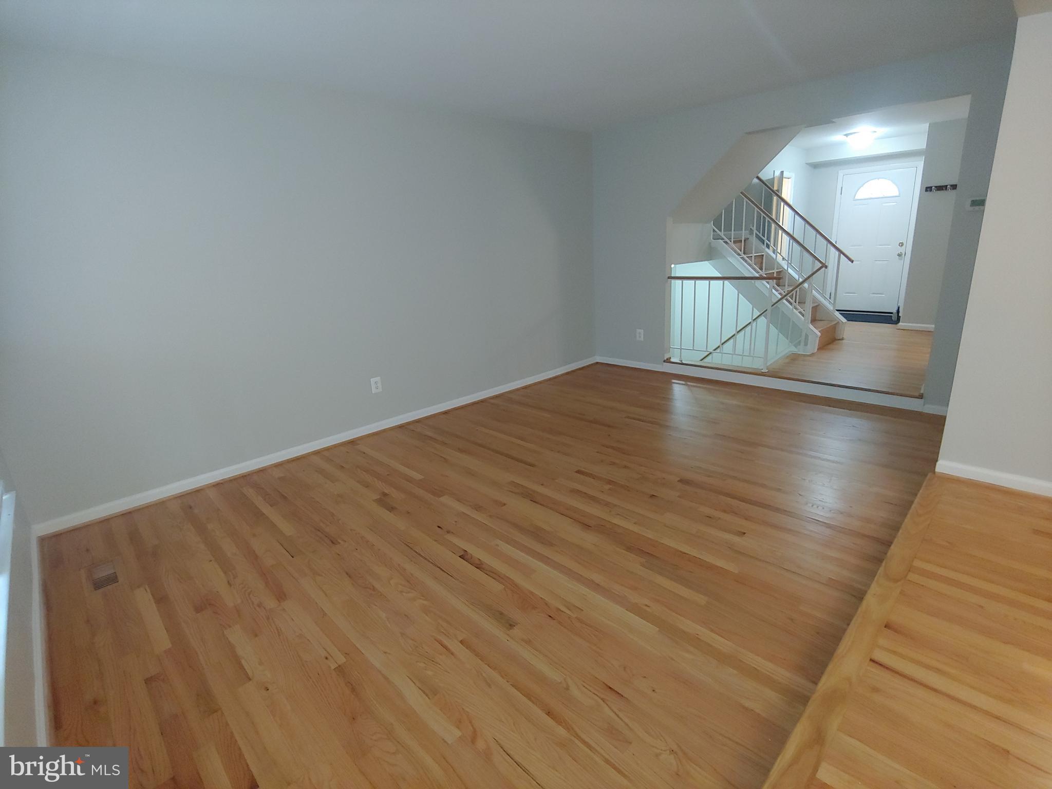 CROFTON COMMONS - Residential Lease