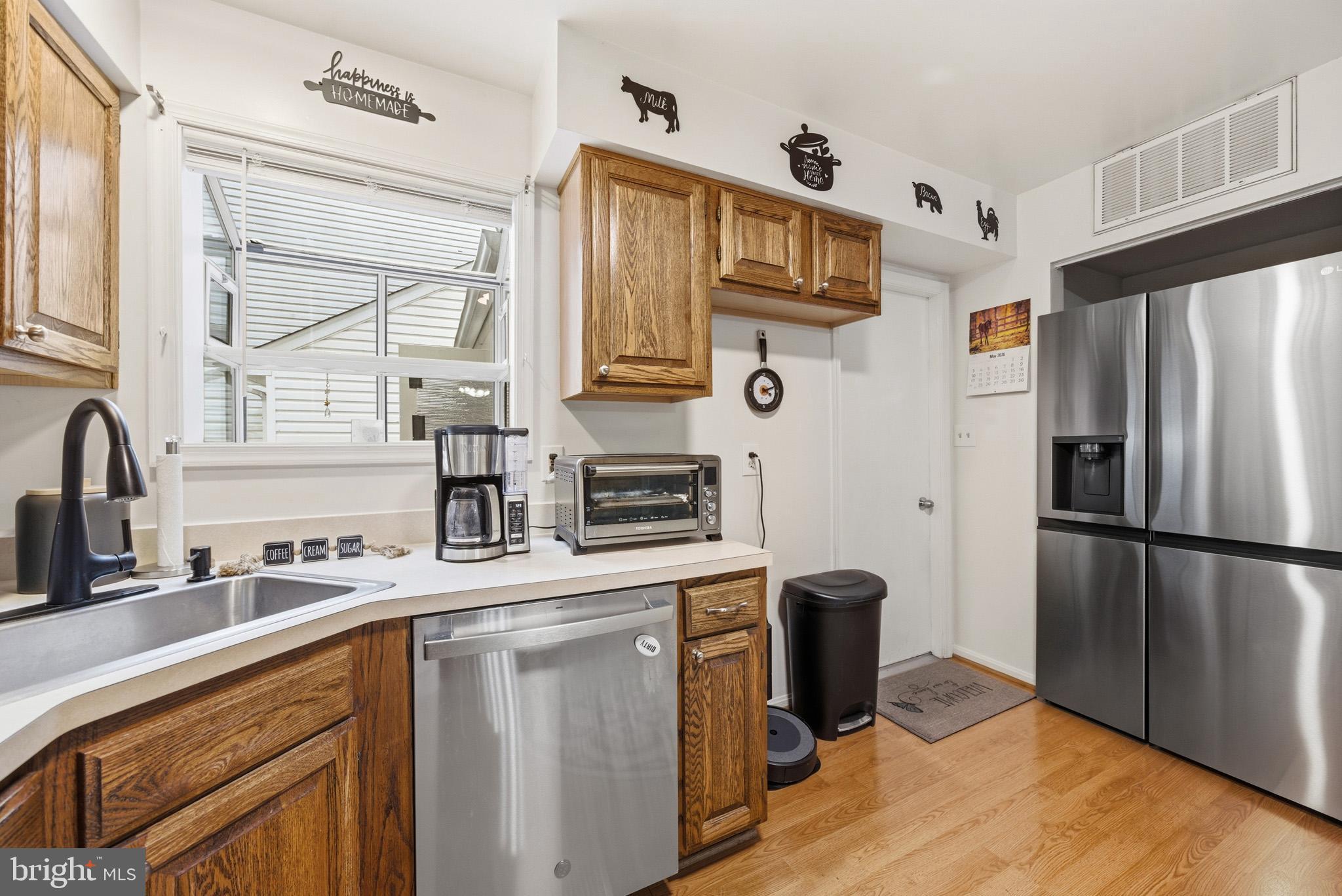 GRAY INN COURT - Residential