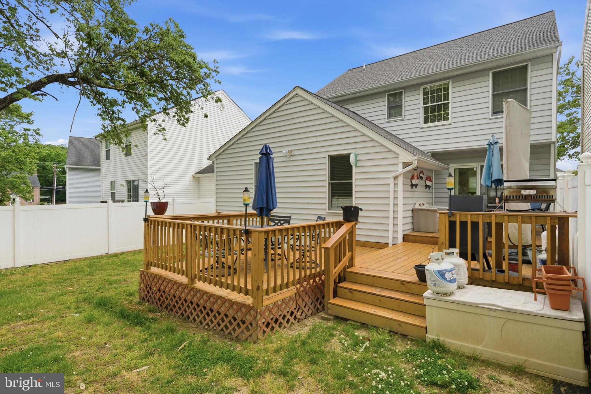 GRAY INN COURT - Residential