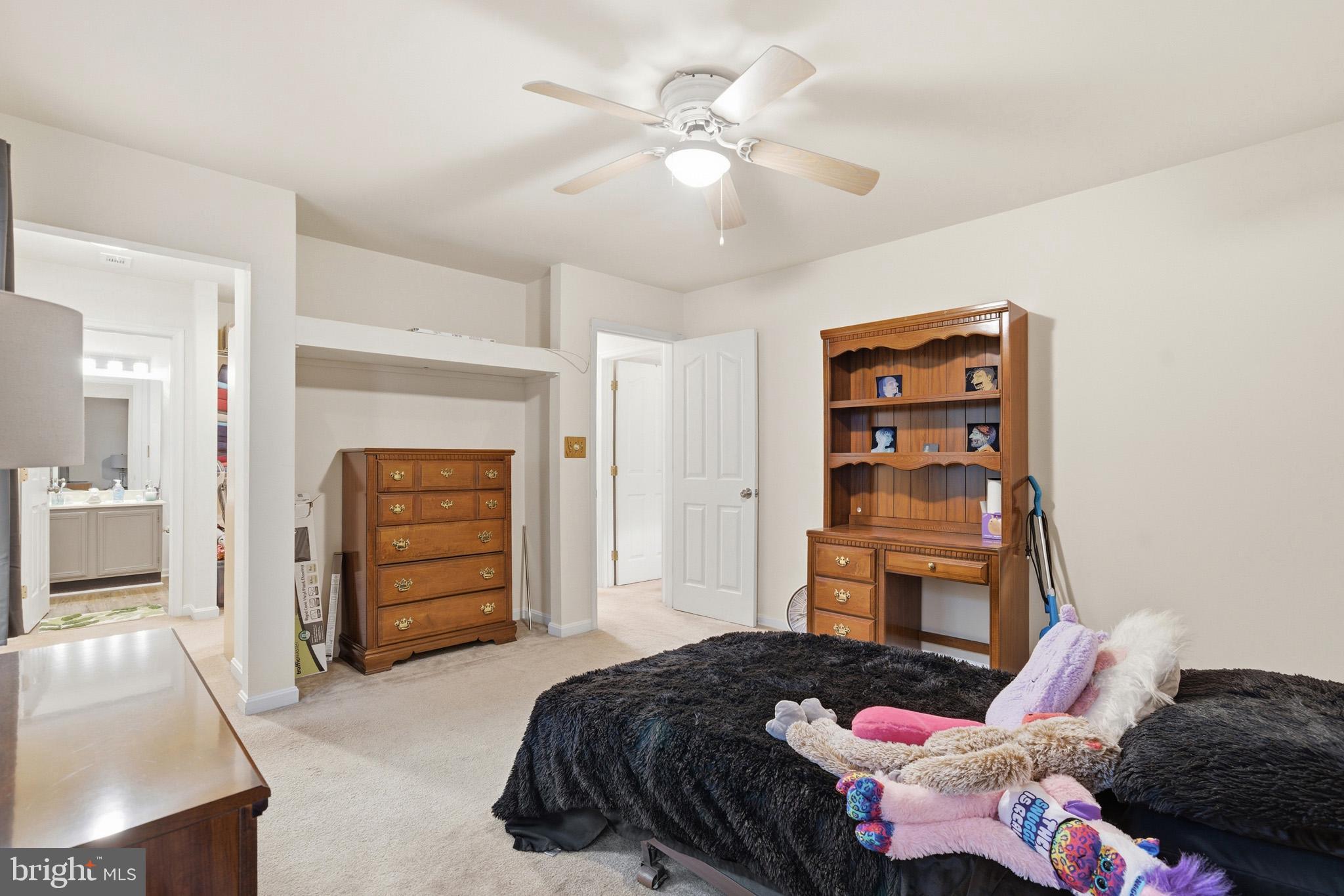GRAY INN COURT - Residential