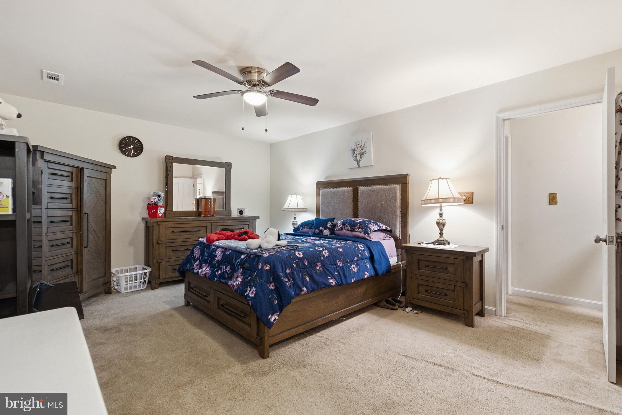 GRAY INN COURT - Residential