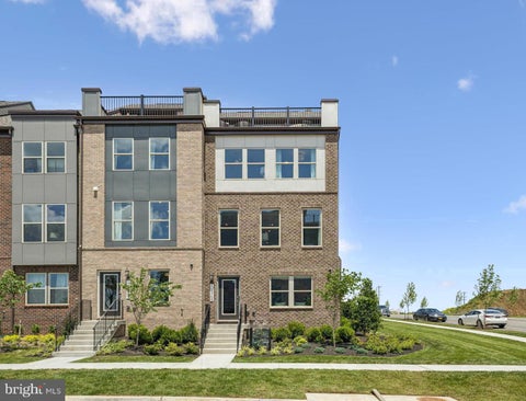 Photo of 11135 Copernicus Street, MANASSAS, VA 20109 (MLS # VAPW2130888)