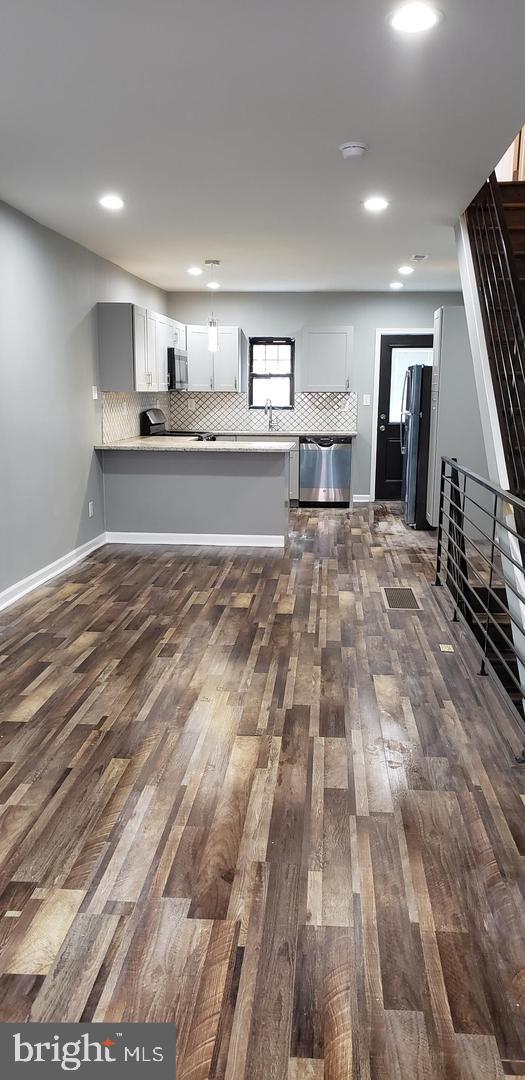 POINT BREEZE - Residential Lease