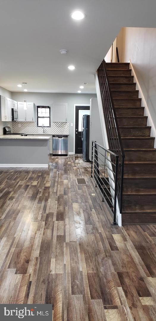 POINT BREEZE - Residential Lease