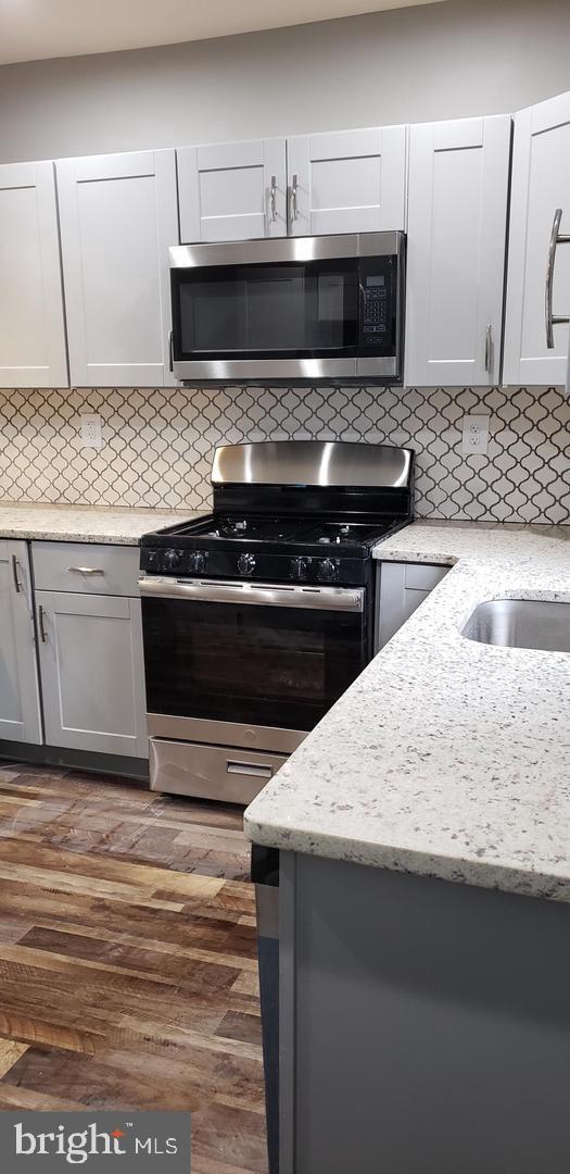 POINT BREEZE - Residential Lease