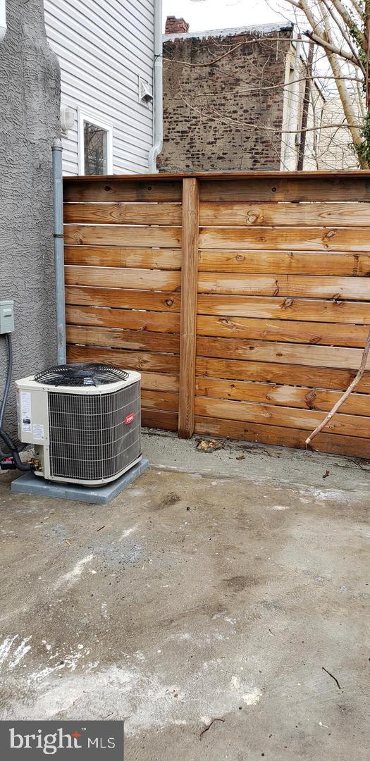 POINT BREEZE - Residential Lease