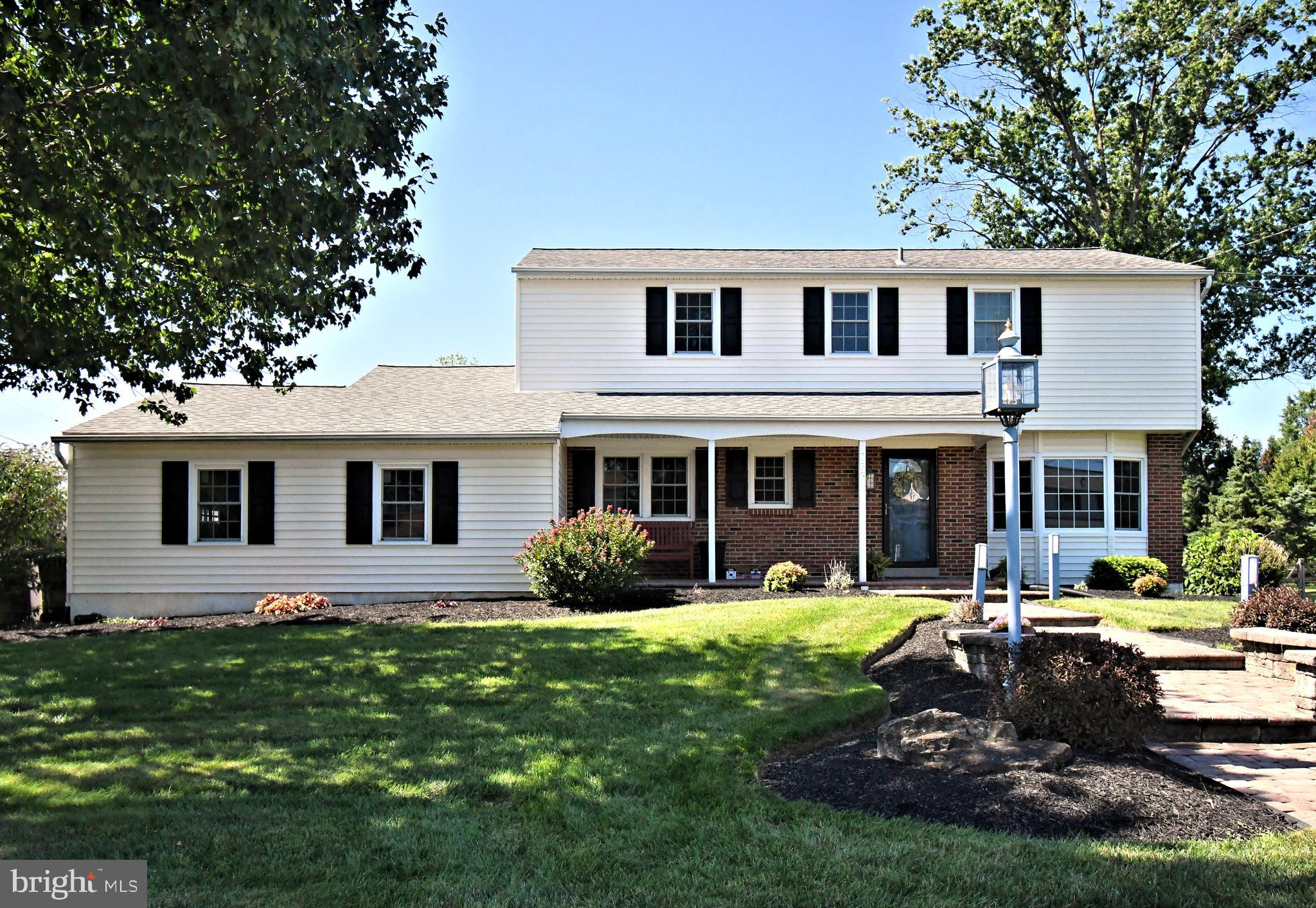 735 BELL LANE