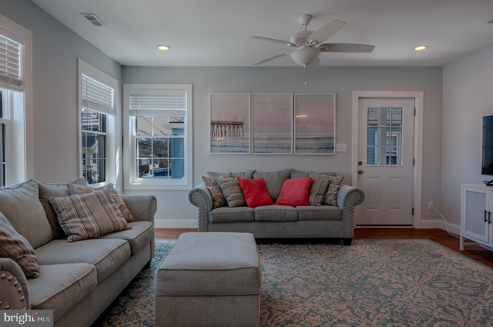 126 N CAMBRIDGE AVENUE A