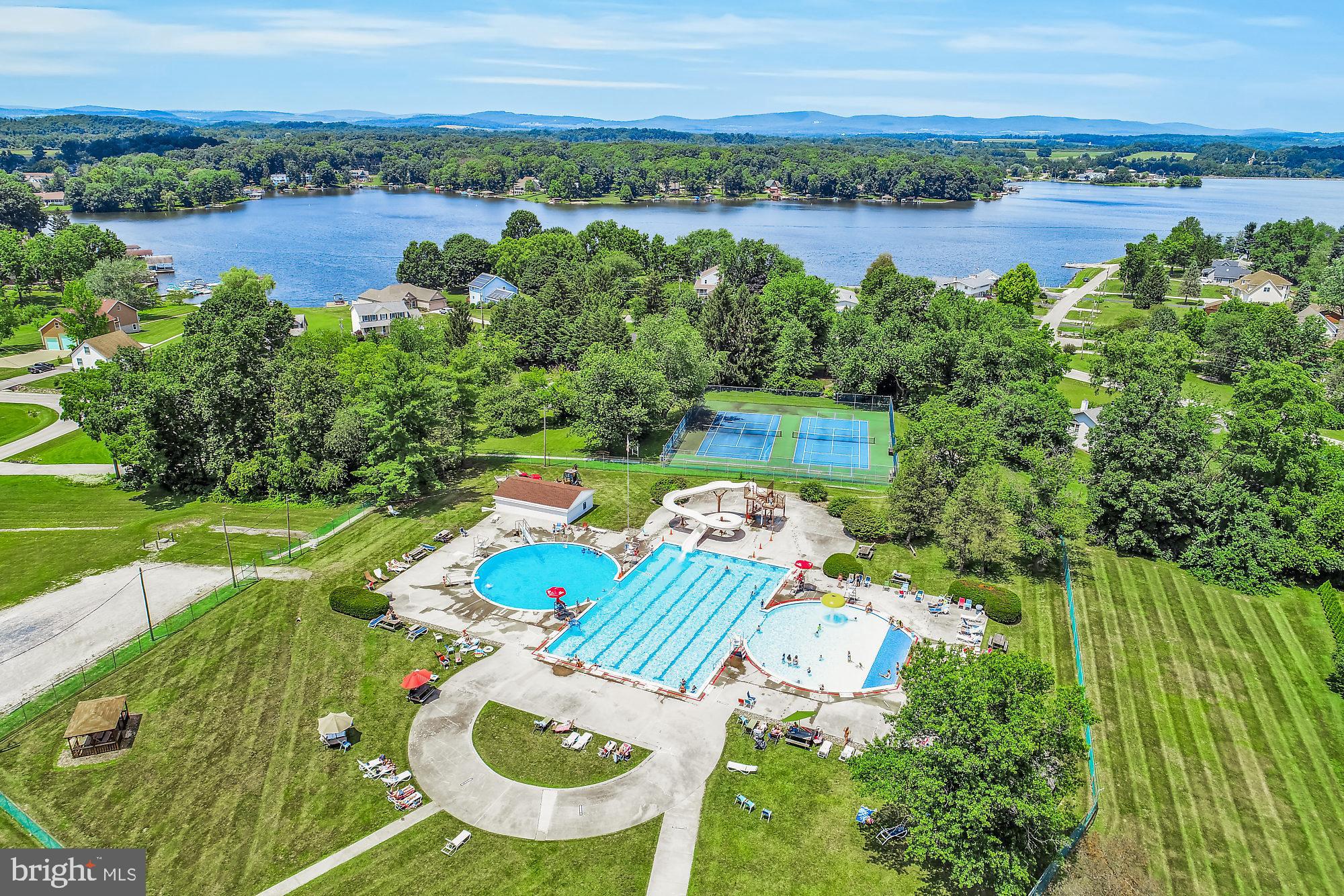 LAKE MEADE - Residential