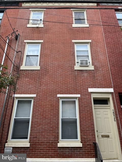 2026 BAINBRIDGE STREET 2 REAR