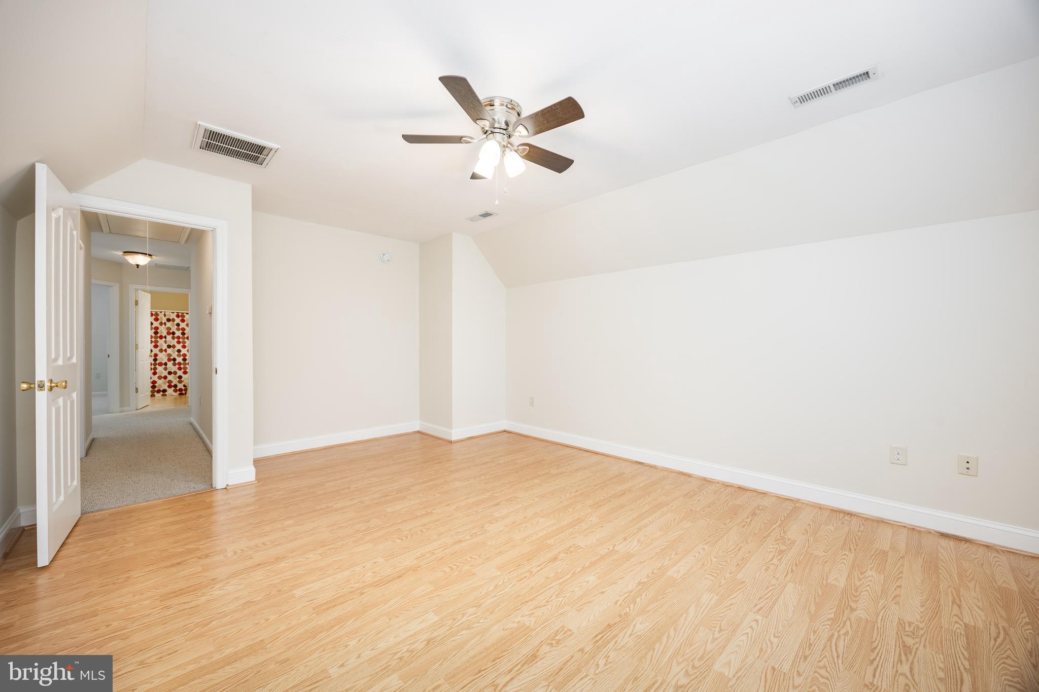 SLEEPY HOLLOW - Residential