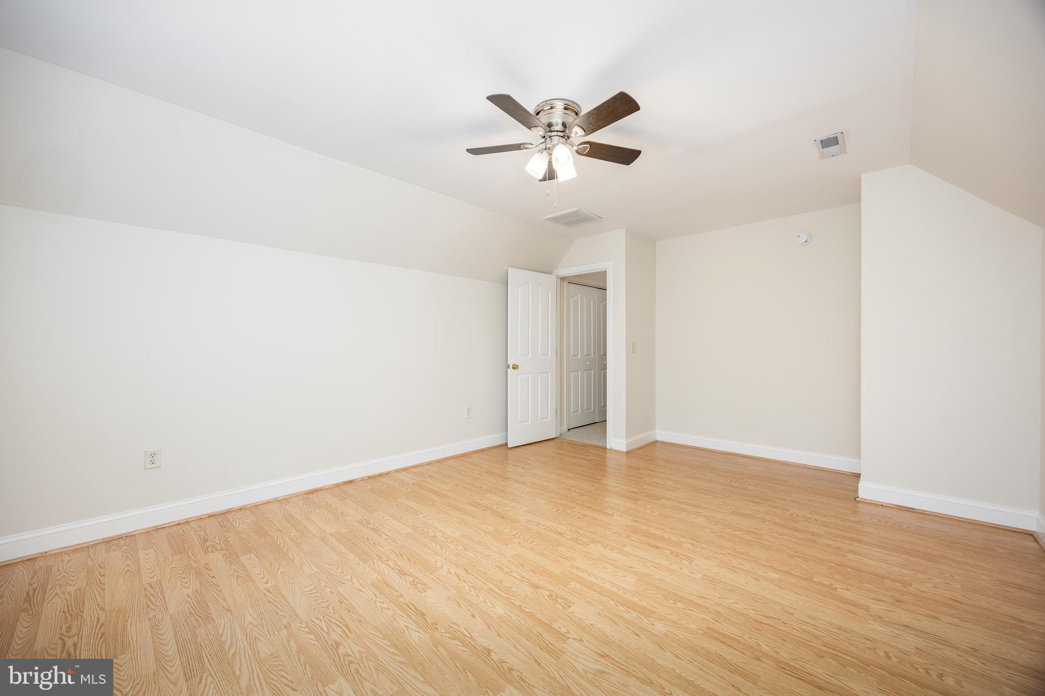 SLEEPY HOLLOW - Residential