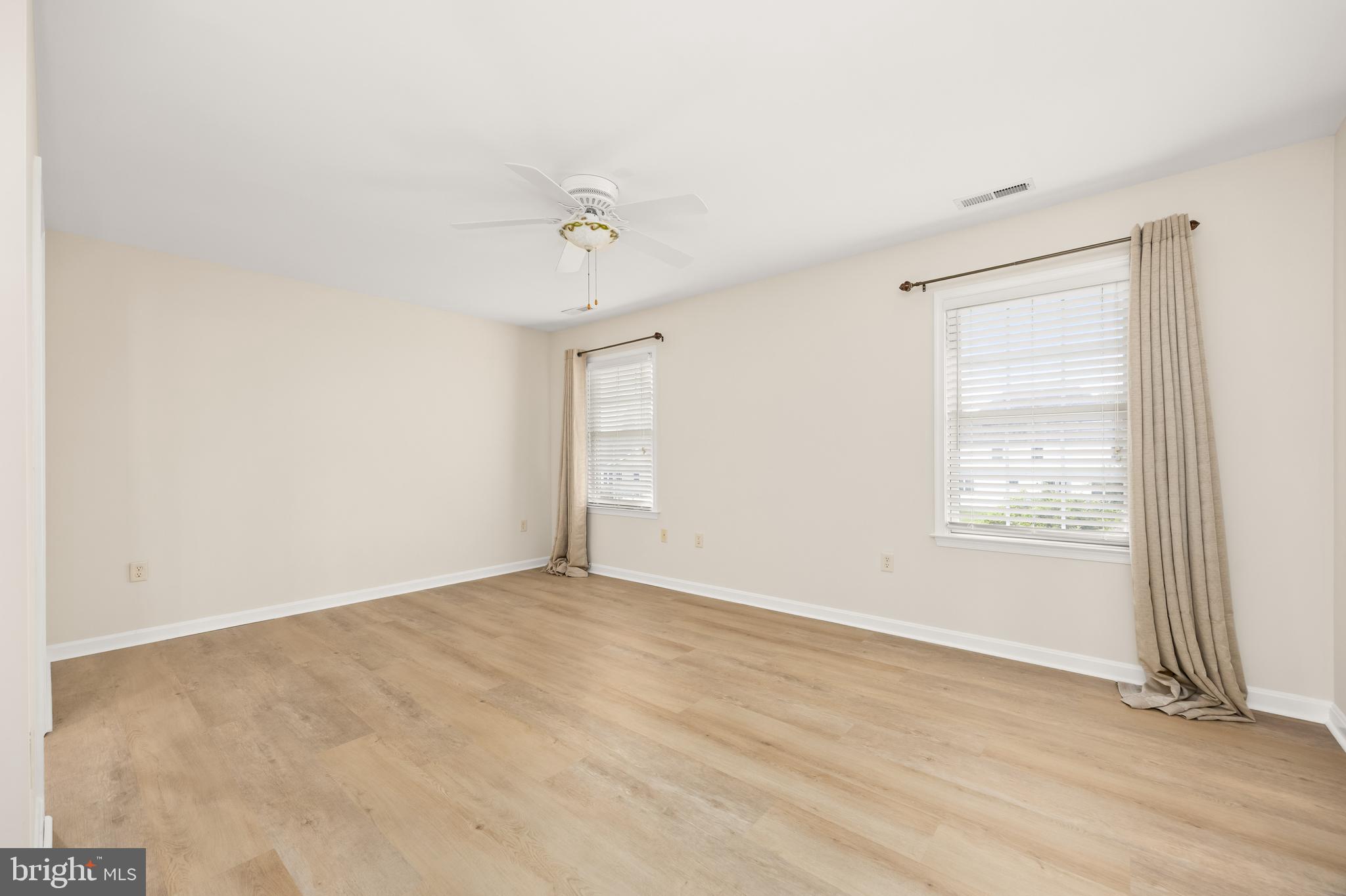 SLEEPY HOLLOW - Residential