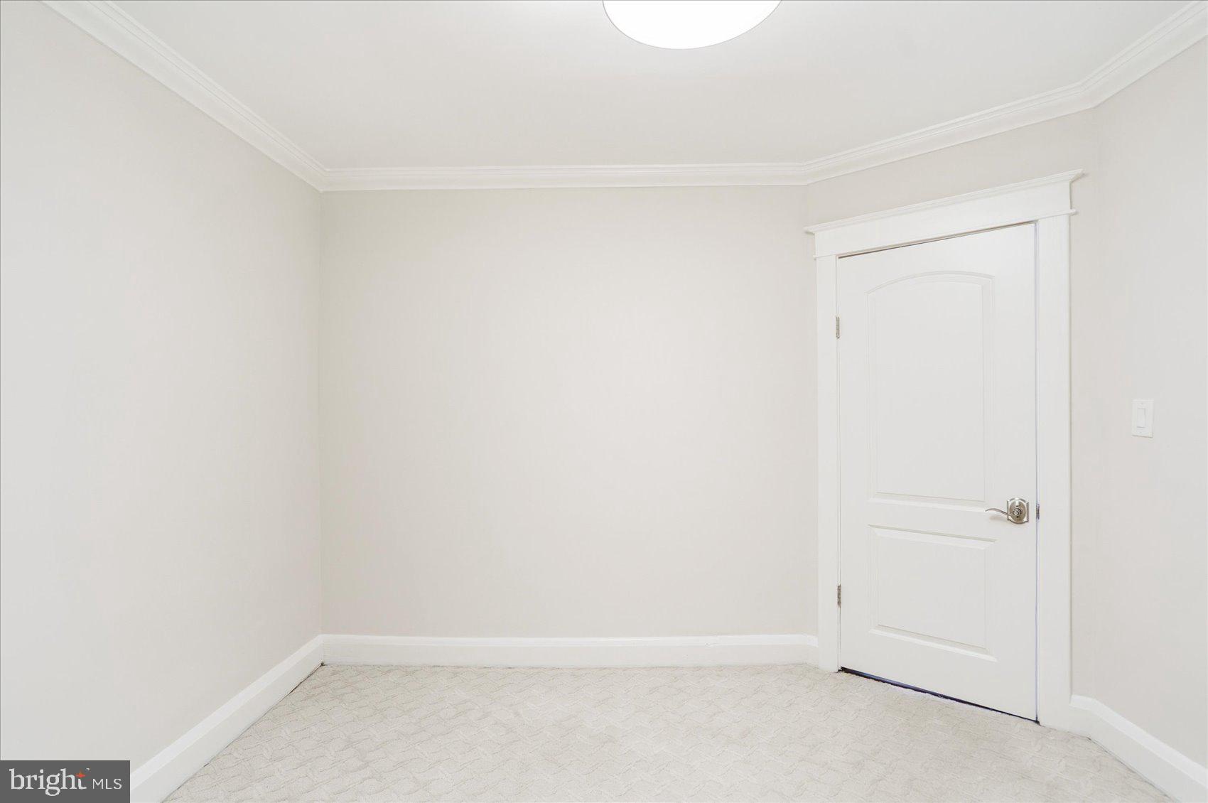 GREEKTOWN - Residential Lease