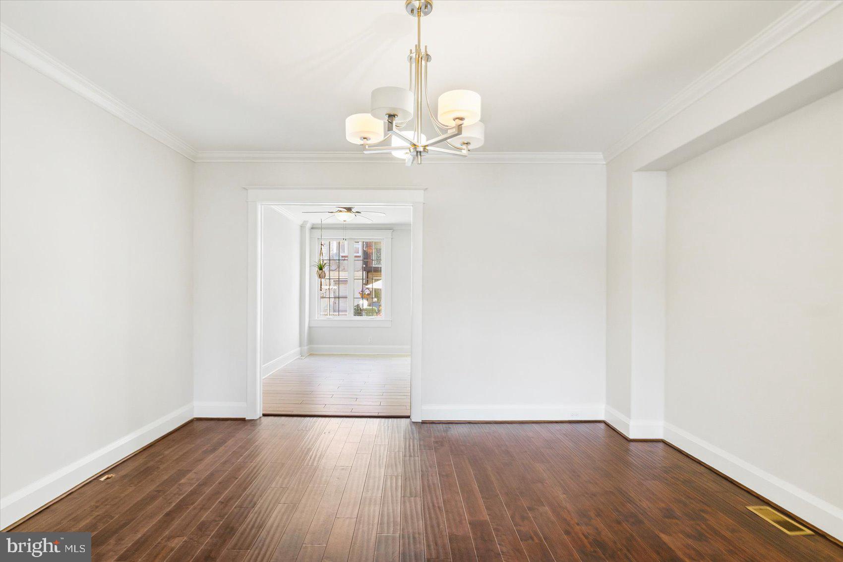 GREEKTOWN - Residential Lease