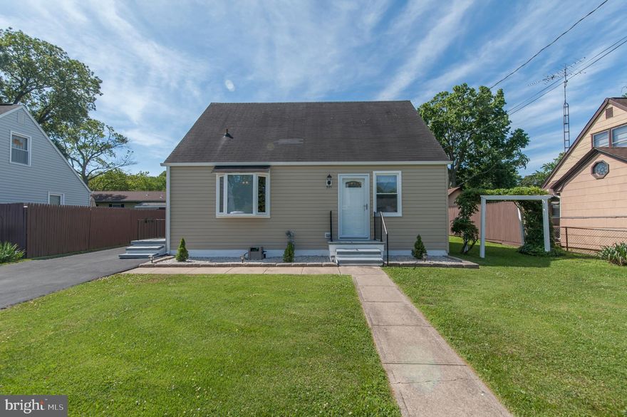 Owner Moving to the Country! Must Sell! Available for Sale or Trade!* You will Love this Home!! Beautiful Two-Level with Tons of Updates! New Kitchen in 2018. Whole House has Brand New Siding! New Kitchen Appliances, New Hot Water Heater and Updated 2015 Furnace. This house will Impress You! Main Floor is Flooded with Light and has Big Spacious Rooms.  Renovated Kitchen has Eat-In Breakfast Area, Tall Cabinets, and Pressed Pergo Wood Floors! Wide Living Room Perfect for Big Comfy Furniture, Two Large Main Floor Bedrooms with Big Closets & Full Level Upstairs Bedroom with Huge Walk-In Closet or 2nd Laundry Area. Convenient Main Floor 10ft long Bathroom with Large Vanity and Space for Storage. Idyllic Flat Lot with 8x14ft Paved Backyard BBQ Patio, Privacy Stockade Fencing & Manicured Yard. Enlarged Driveway Apron, Off- Street Parking for 3-4 Cars or Boat & Extra Long 1 Car Garage with 220 Electric! Located on Quiet Street Blocks from the Back River, Near Marina & Parks. Do Not Miss Out Schedule a Tour Today!