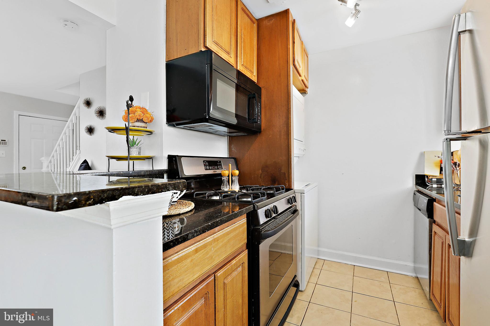 HIGHLAND AT LANDOVER STATION - Residential