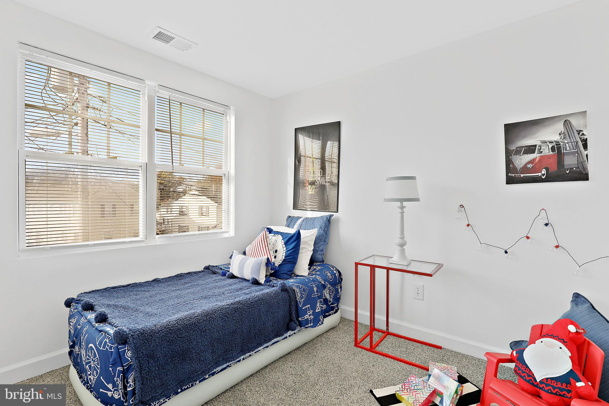 HIGHLAND AT LANDOVER STATION - Residential