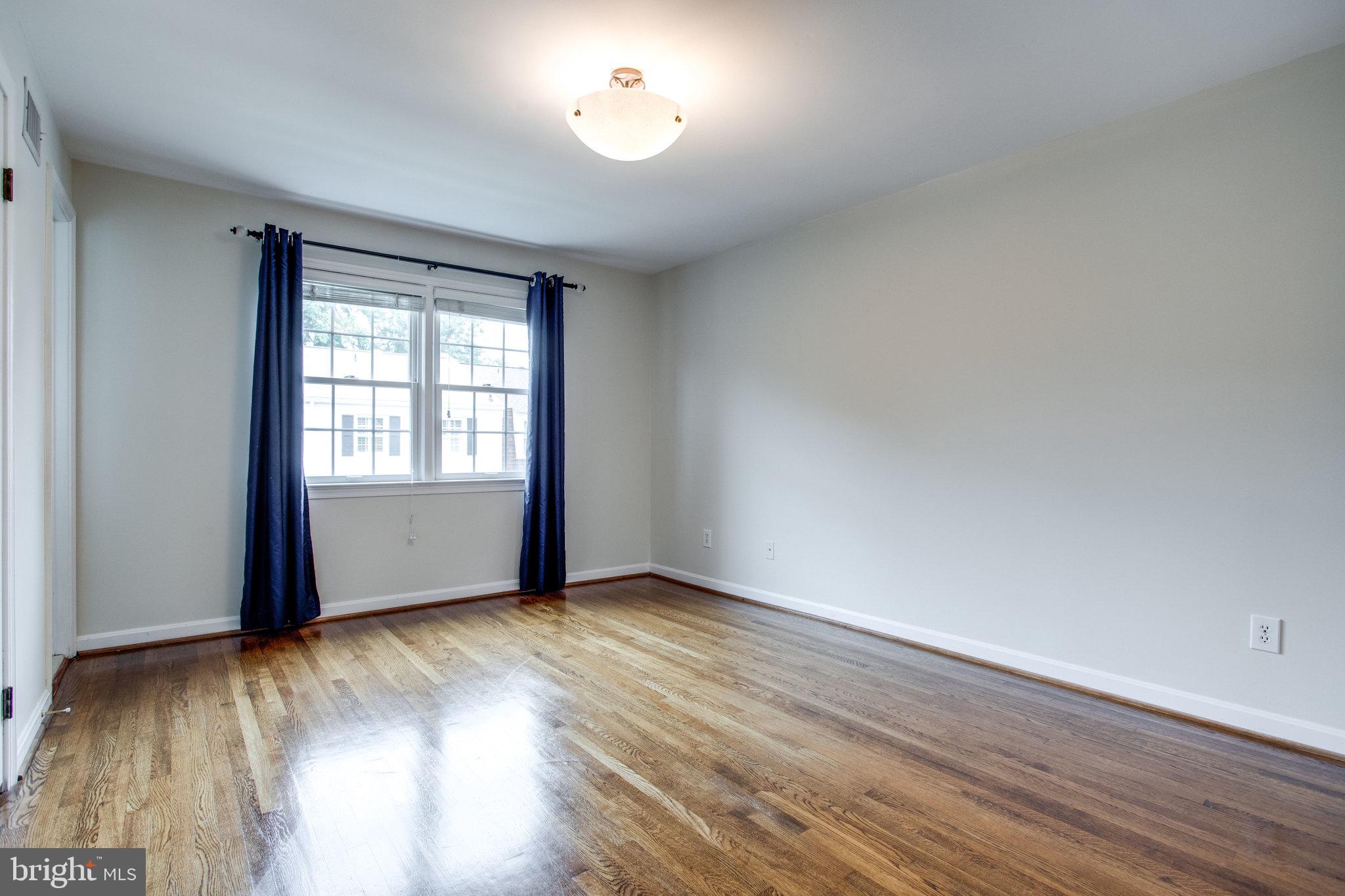 STONELEIGH - Residential