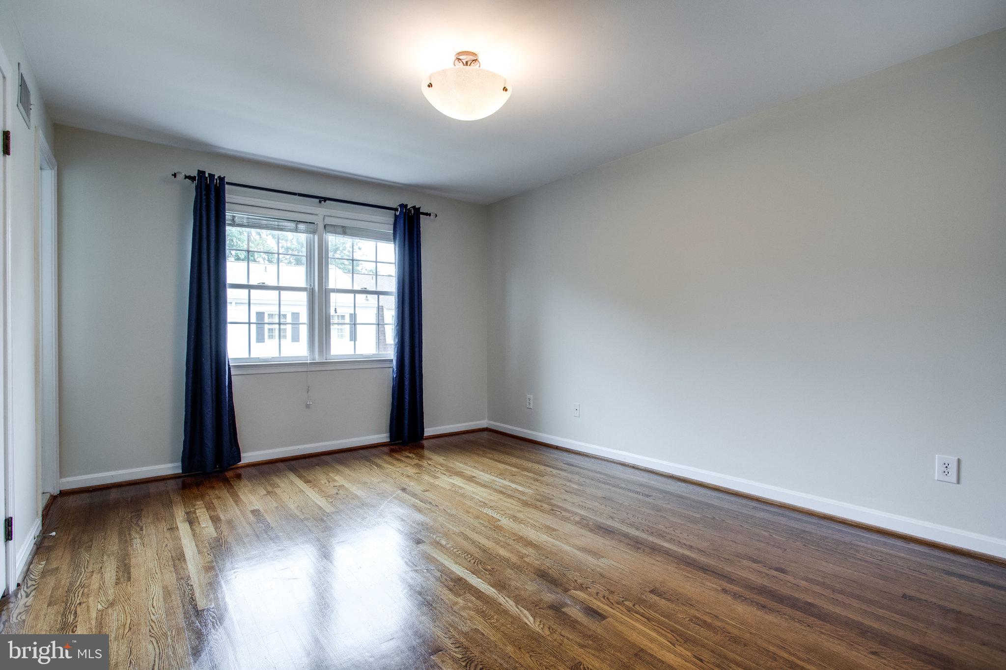 STONELEIGH - Residential