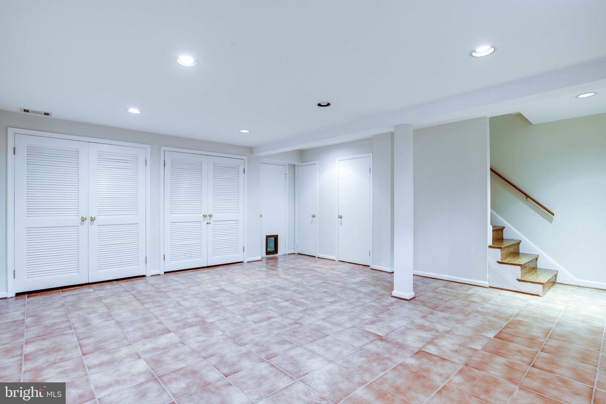 STONELEIGH - Residential