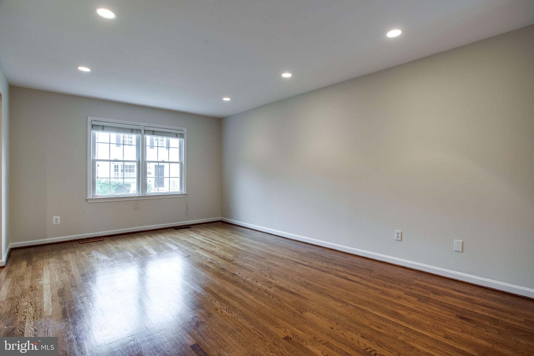 STONELEIGH - Residential