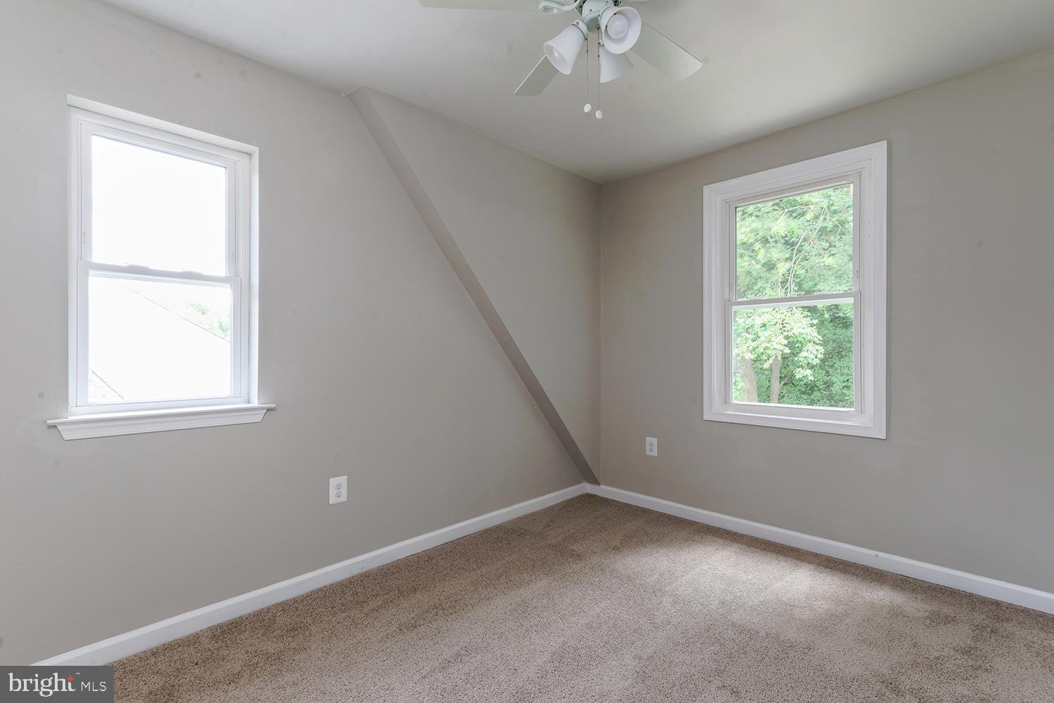 CROSS COUNTRY - Residential