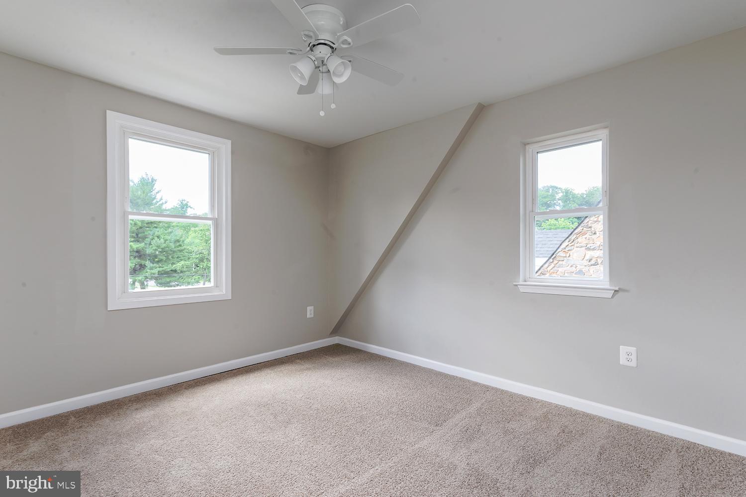 CROSS COUNTRY - Residential