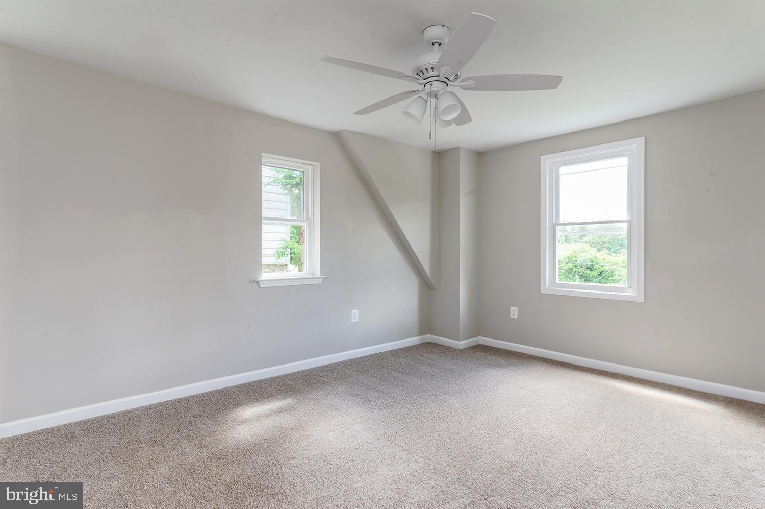 CROSS COUNTRY - Residential