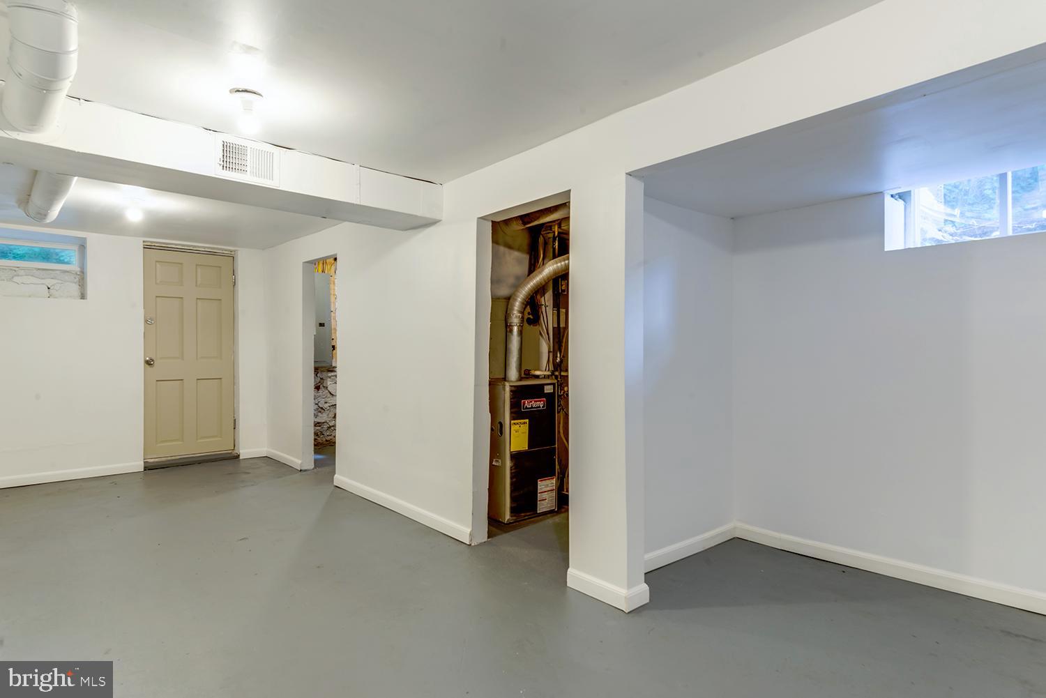 CROSS COUNTRY - Residential