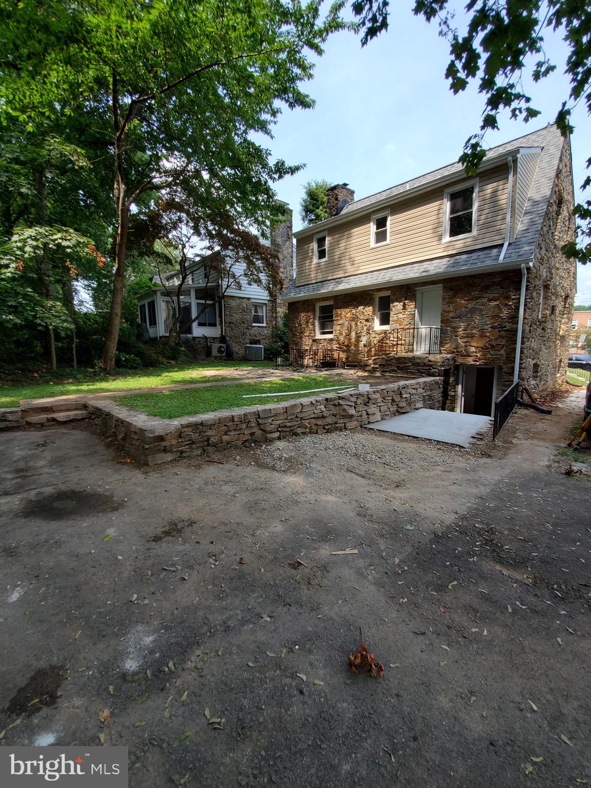 CROSS COUNTRY - Residential