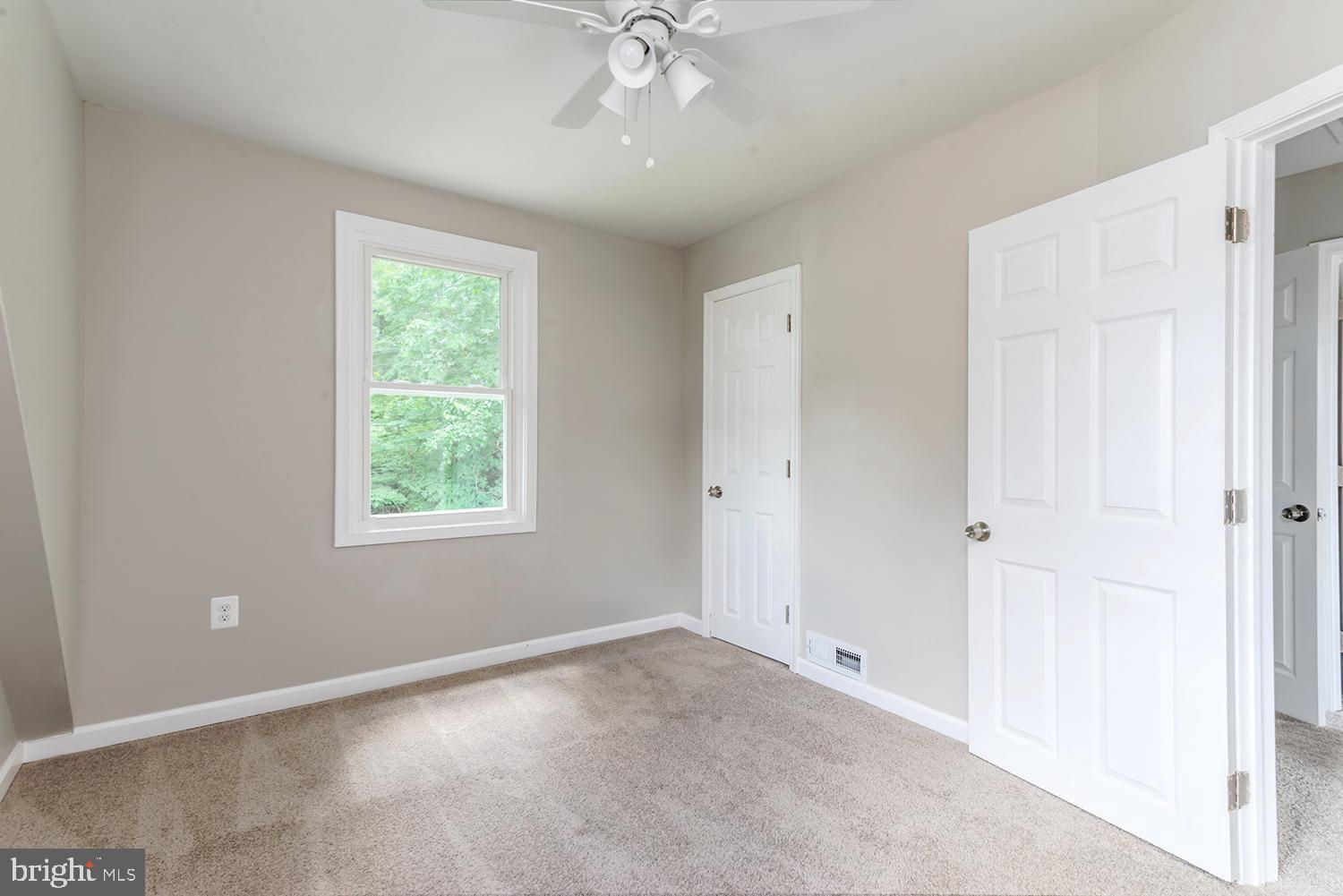 CROSS COUNTRY - Residential