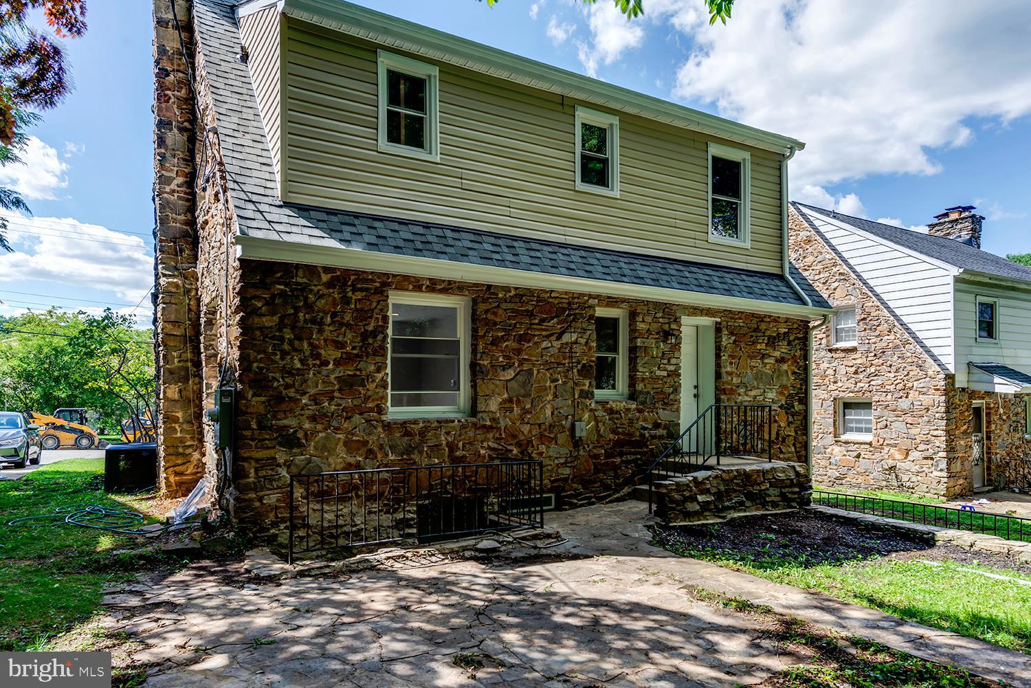 CROSS COUNTRY - Residential