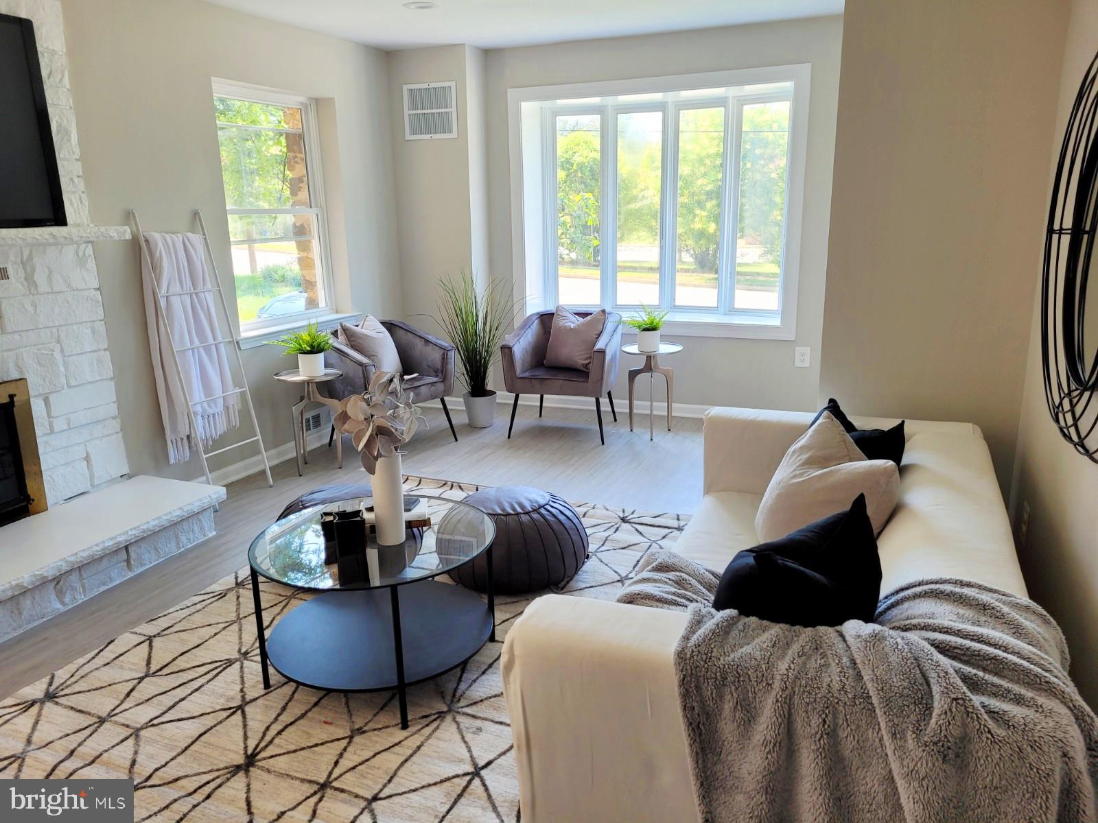 CROSS COUNTRY - Residential