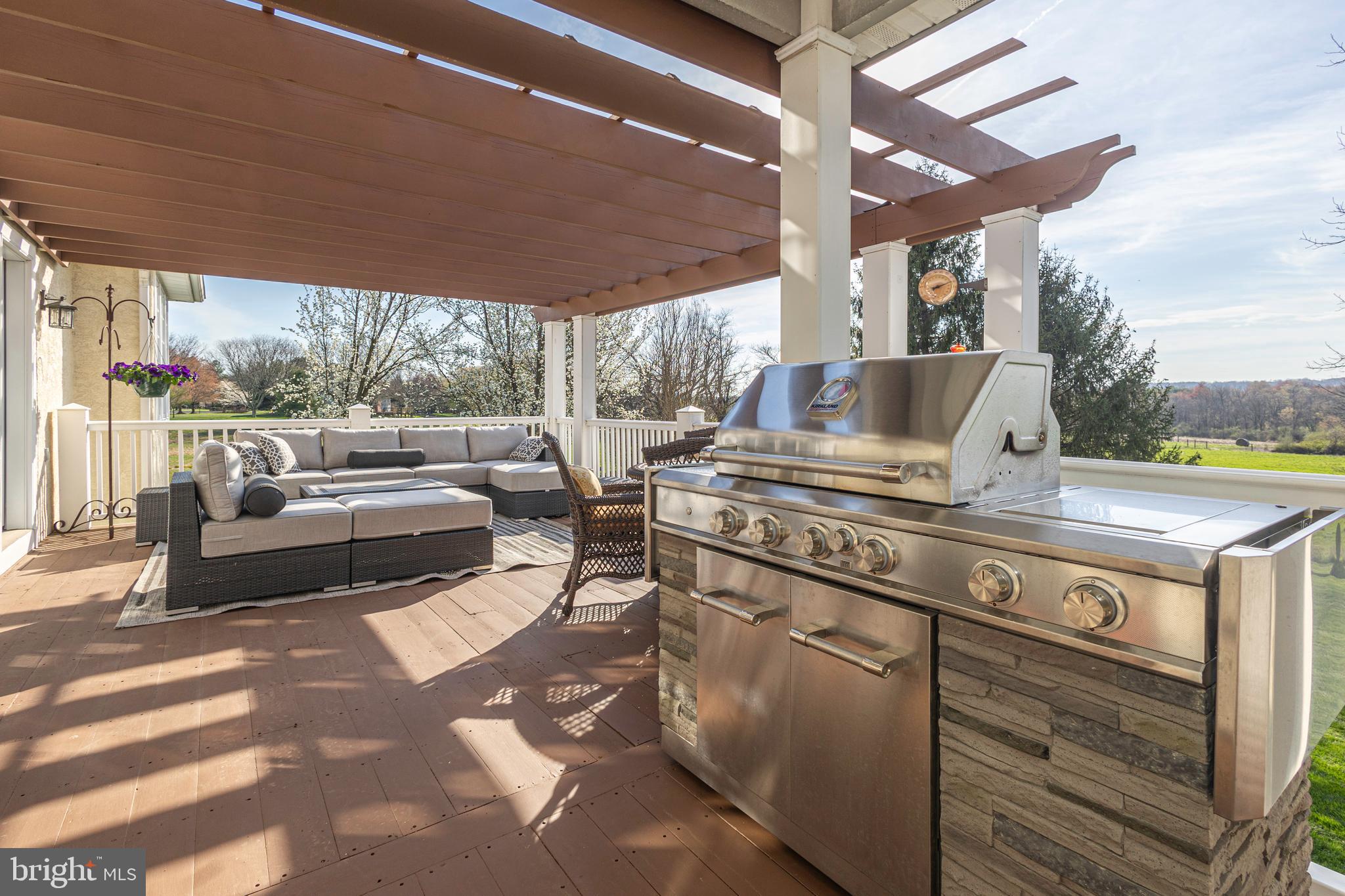 TAMARACK FARM - Residential