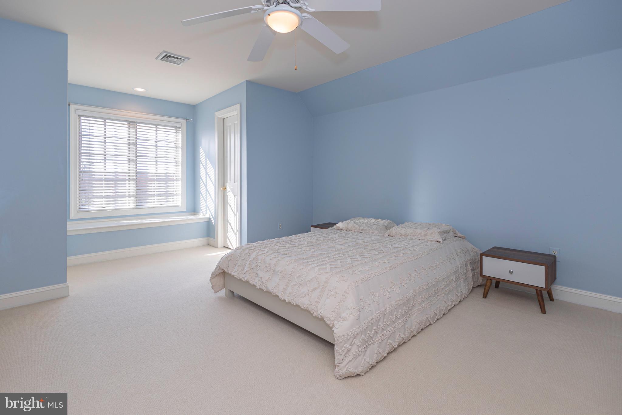 TAMARACK FARM - Residential