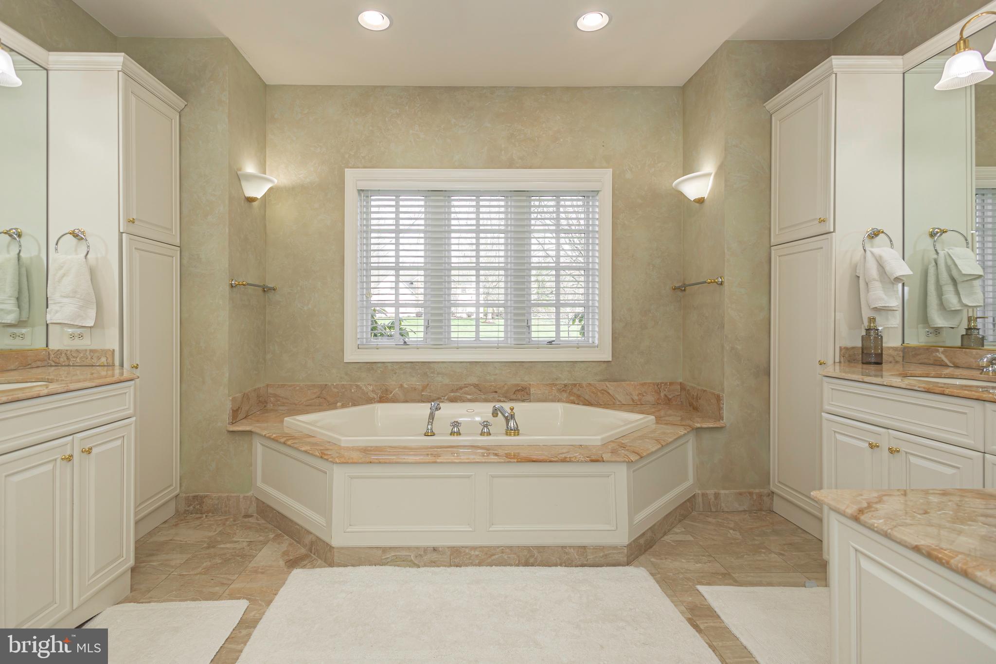 TAMARACK FARM - Residential