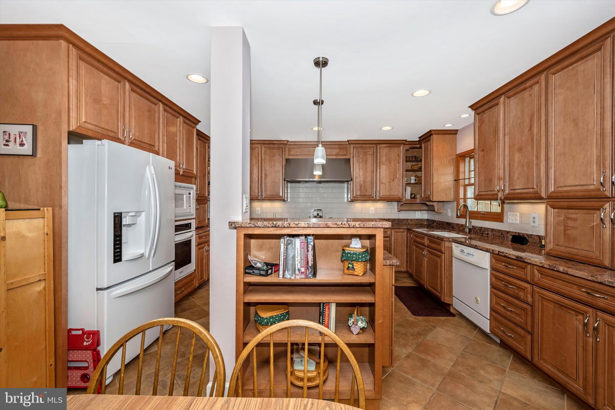 SPRING RIDGE - Residential