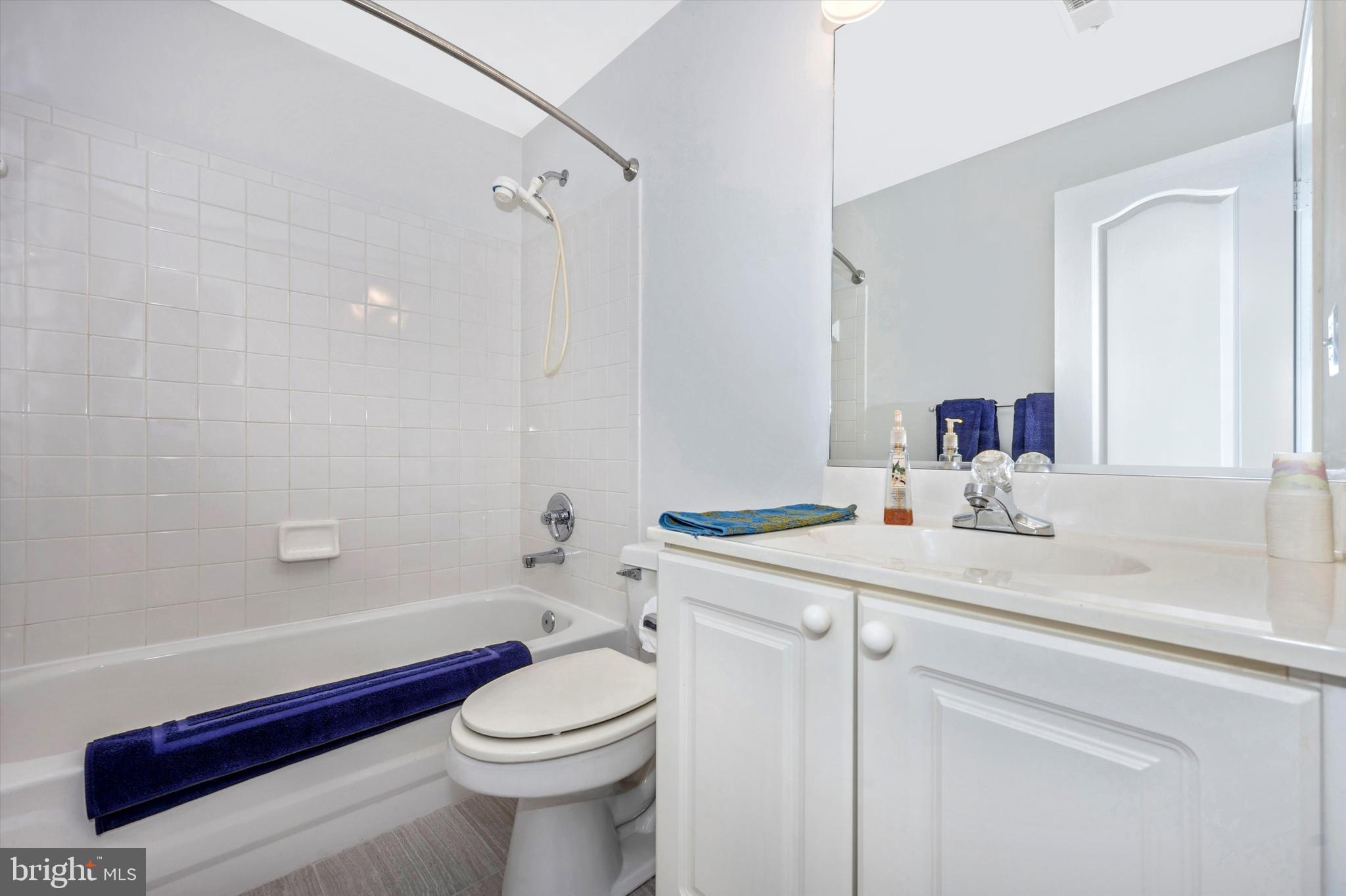 SPRING RIDGE - Residential