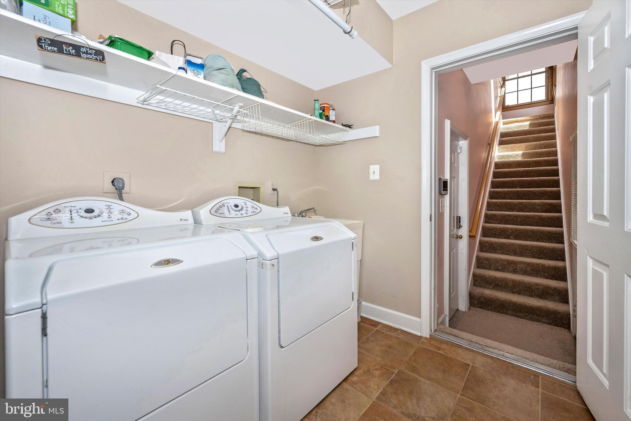 SPRING RIDGE - Residential