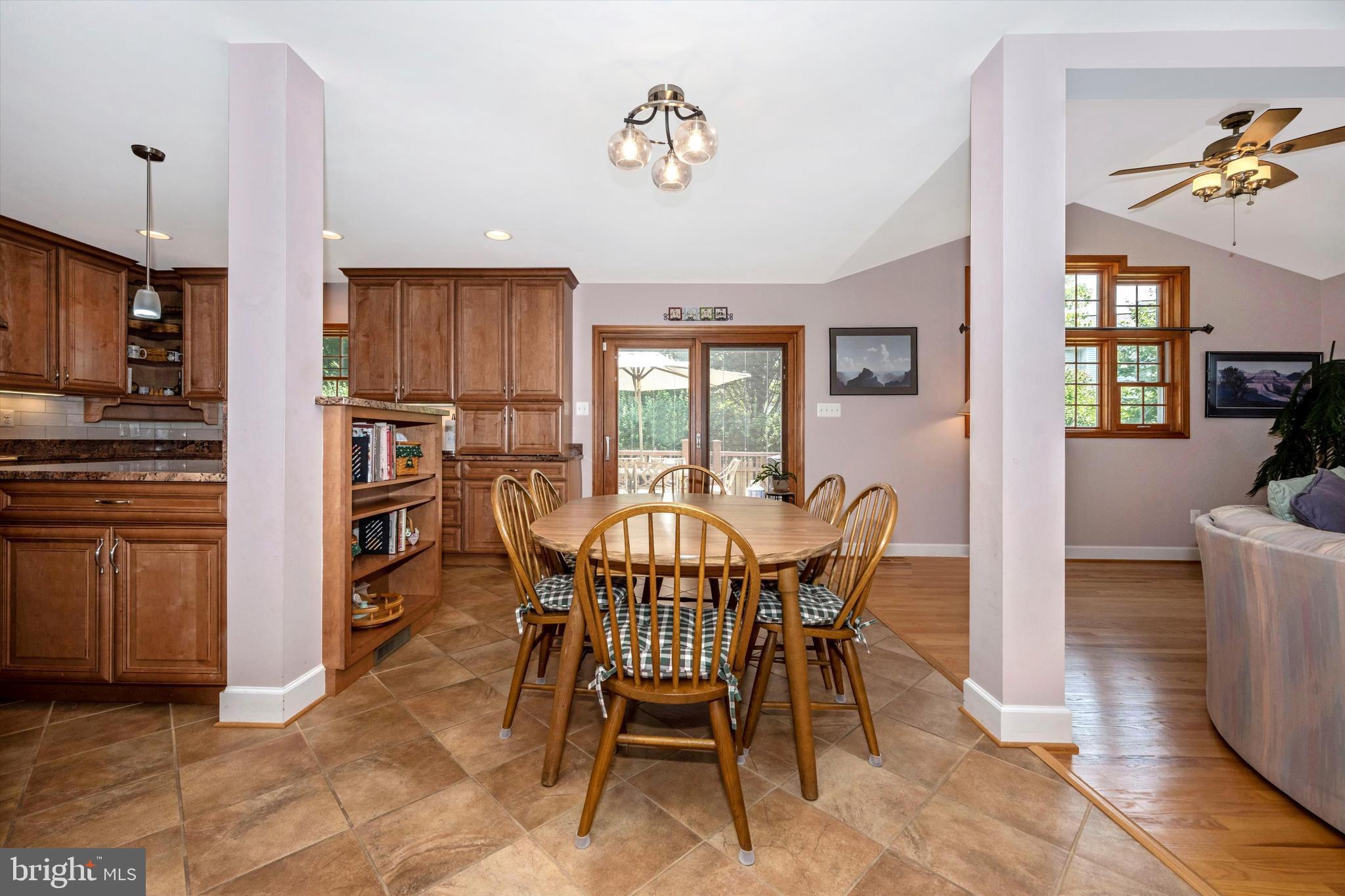 SPRING RIDGE - Residential