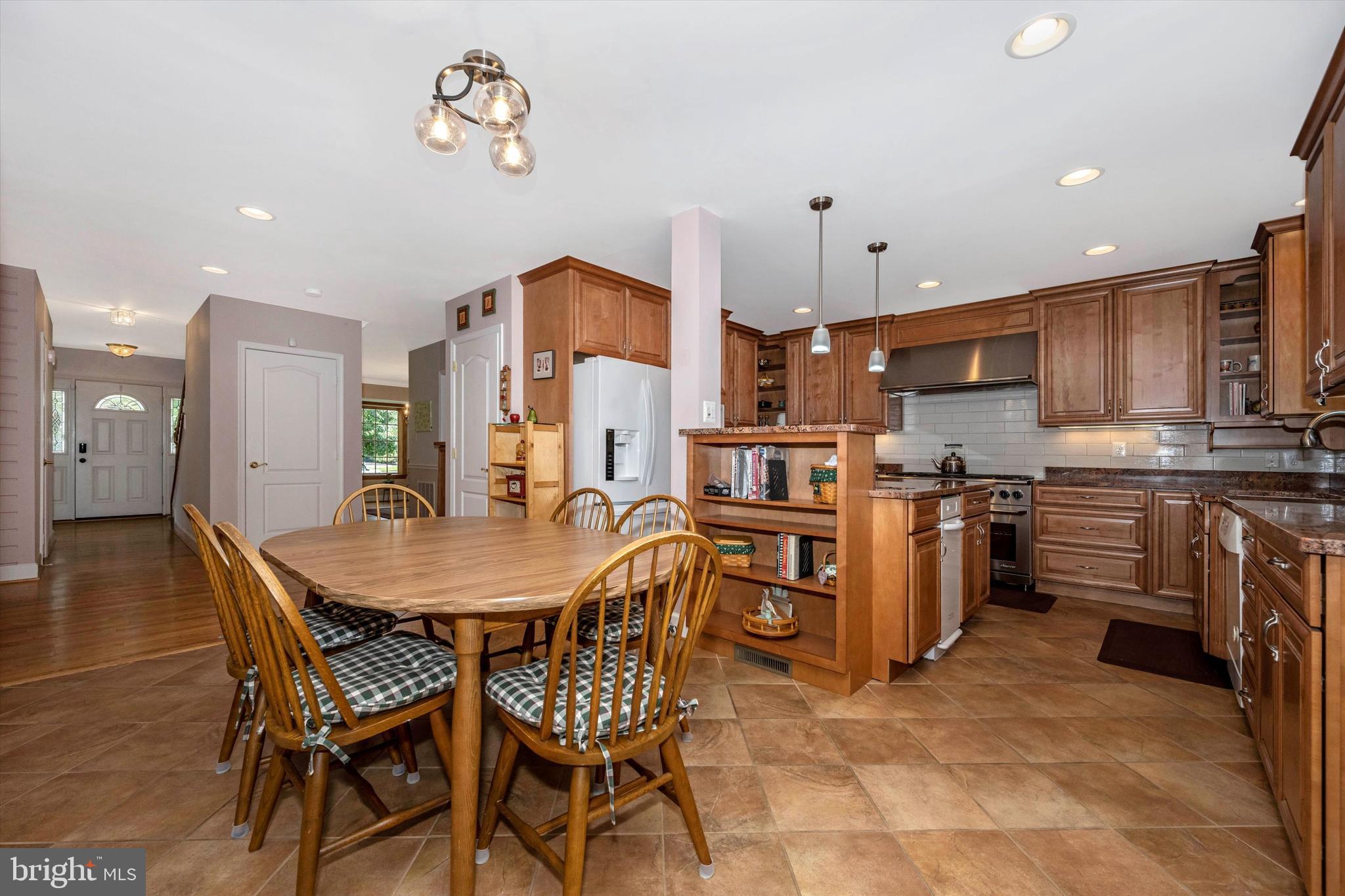 SPRING RIDGE - Residential