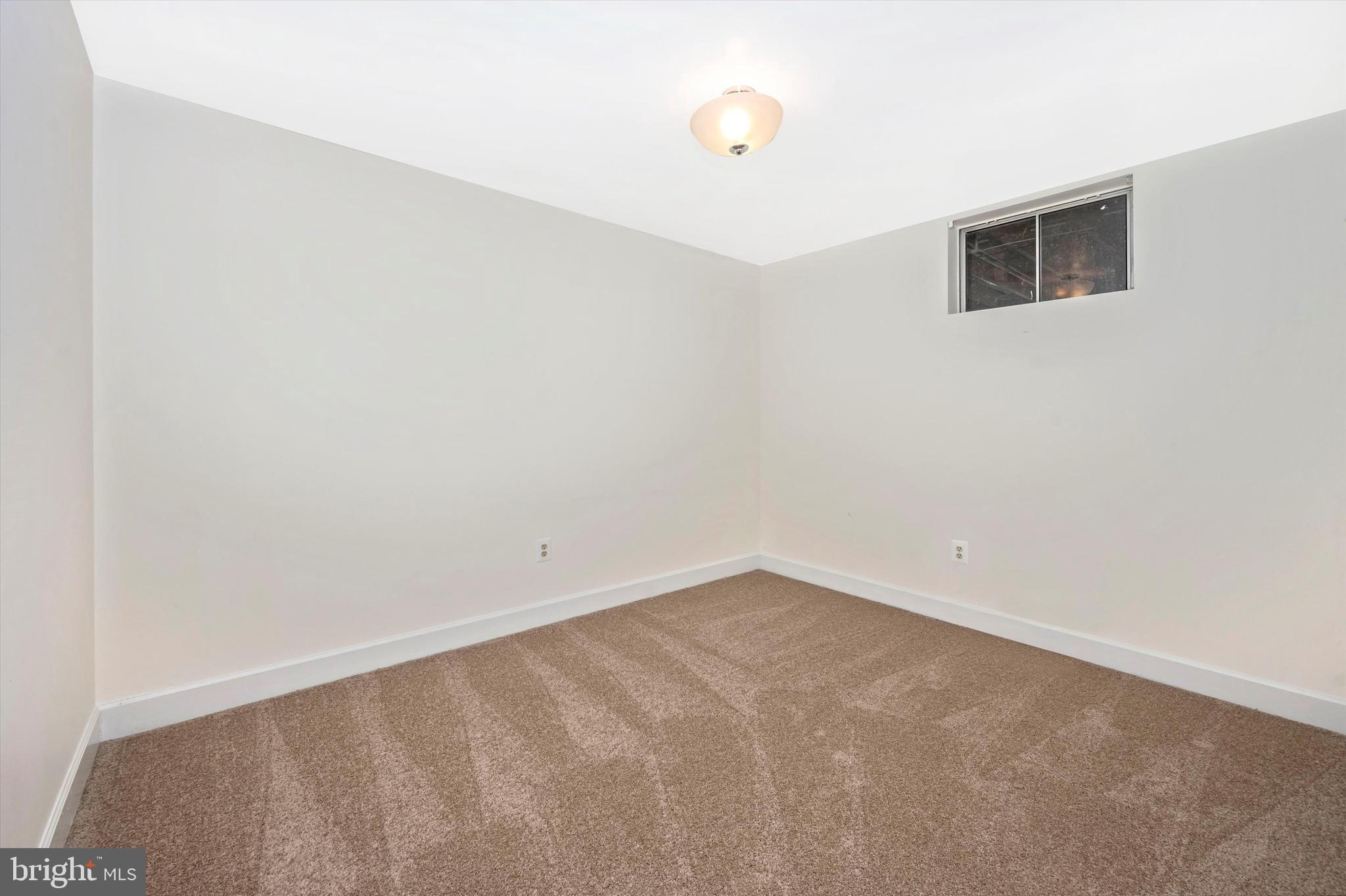 SPRING RIDGE - Residential